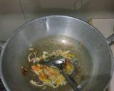 Foto langkah ke 3 dari resep Telor ceplok masak kecap.