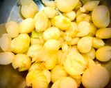 Hình bước làm 1 của món Thịt Heo Xào Củ Nén Tía Tô