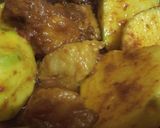 A picture of step 3 of Aloo gosht.