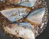 Foto langkah ke 1 dari resep Kembung Balado.