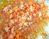 Foto del paso 2 de la receta: Desayuno de campeones 1.8 Huaraches redondos con huevo revuelto