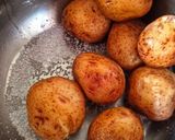 Foto del paso 2 de la receta: Papas arrugás 🥔🥔🥔