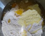 Foto langkah ke 1 dari resep Bolu Marmer (Metode All-in-One).
