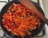 Csípős csirke rizzsel, zöldségekkel recept fázis 4 fotója