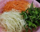 Hình bước làm 1 của món Gỏi đu đủ tôm khô