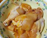 Foto langkah ke 1 dari resep Ayam Masak Lemak Chili Padi.