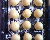 Foto langkah ke 5 dari resep Donat Ubi Kuning Madu Empuk dan Lembut.