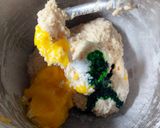 Foto langkah ke 3 dari resep Donut Pisang Pandan.