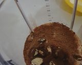 A picture of step 7 of Chocolate shake (lassi).