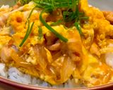 A picture of step 8 of Oyakodon.