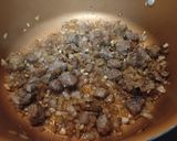 A picture of step 1 of Nan's Beef & Noodles.