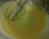 A picture of step 6 of Strawberry Cup cakes.