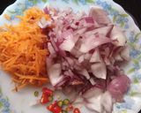 অনিয়ন উত্তপম উইথ ওনিয়ন টমাটো চাটনি (oinon uttapam with onion tomato chutney recipe in Bengali) রেসিপি ধাপ - 1 ছবি