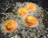 Foto del paso 4 de la receta: Albóndigas de bacalao y patata, con mahonesa de soja