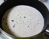 A picture of step 2 of Luxurious Vanilla Milk Blancmange.