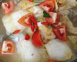 Hình bước làm 4 của món Canh Kim Chi Nấu Đầu Cá Bè