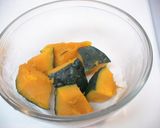 A picture of step 1 of Deli-style Kabocha Squash Salad.
