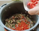 A picture of step 3 of Whole Jowar Upma in Pressure cooker.