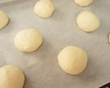 A picture of step 3 of Lys d'Or Mini French Bread.