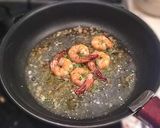 A picture of step 11 of Asian-style Spaghetti Aglio e Olio with Coriander.
