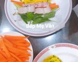 Hình bước làm 4 của món Phở Cuốn Thịt Heo
