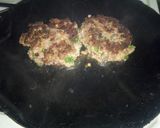 A picture of step 2 of DIY beef burger with egg.