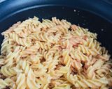 Foto del paso 2 de la receta: Fusilli Caramelizado con Atún Brocolí
