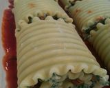 A picture of step 6 of Lasagna roll ups.