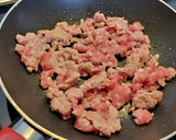 Foto del paso 2 de la receta: Revuelto de garbanzos, con butifarra, huevo y toque de sobrasada y miel