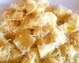 Foto del paso 2 de la receta: Ravioles de ricotta, con queso parmesano y aceite de oliva