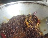 A picture of step 3 of Black vatana pulao.