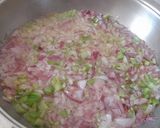 Foto del paso 1 de la receta: Guiso de calamares con patatas