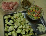 A picture of step 1 of [Farmhouse Recipe] Dry Curry with Eggplant.