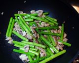 蘆筍炒蘑菇的食譜步驟3照片