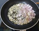 A picture of step 2 of Chapati Noodles.