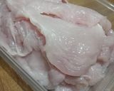 Foto langkah ke 1 dari resep 300)Chicken steak saos asam manis.