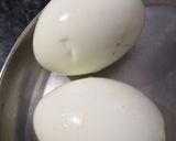 A picture of step 1 of Boiled scrambled egg with nimbu sharbat.