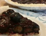 A picture of step 10 of Easy Any-Berry Pie.