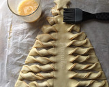 Foto del paso 4 de la receta: 🎄Árbol Navidad de hojaldre y pasta de turrón (Casera)🌟