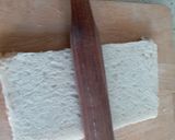 A picture of step 4 of Chocolate coconut bread roll.