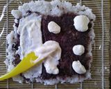 A picture of step 5 of Rolled-Up Ohagi with Walnuts and Cheese.