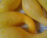 Yellow crooknecked squash recipe step 1 photo