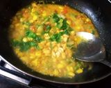 A picture of step 4 of Grilled bread masala upma bowl.