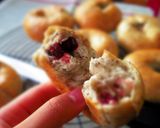 A picture of step 8 of Black Tea Bagels with Cranberry and Cream Cheese.