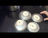 A picture of step 4 of Crispy Murukku.