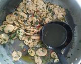 Foto del paso 4 de la receta: Farfalle e funghi 🍜