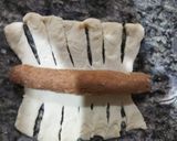 A picture of step 5 of Seekh kabab fish bread.