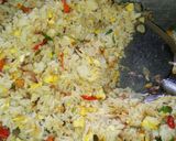 Foto langkah ke 2 dari resep *nasi goreng bumbu iris*.