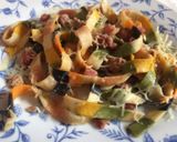 Foto del paso 3 de la receta: Tagliatelle de algas y verduras con atún