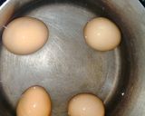 A picture of step 2 of Perfectly boiled egg without cracks.